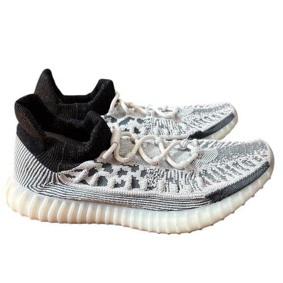 Yeezy Other - YEEZY YZY 250 V2 CMPCT Knit Men’s size: 11 gently worn
